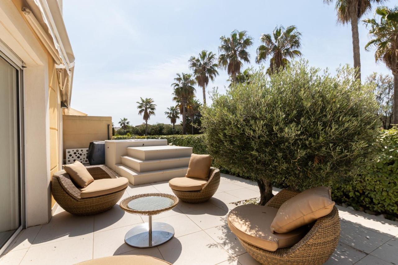 Le Palm Beach Sanary-sur-Mer Extérieur photo
