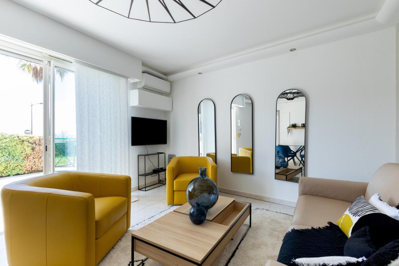 Le Palm Beach Sanary-sur-Mer Extérieur photo